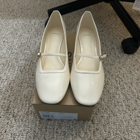 Mango’s Mary Jane shoes - Picture 2 of 4